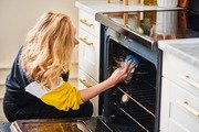 Как очистить духовку от жира и от нагара в домашних условиях